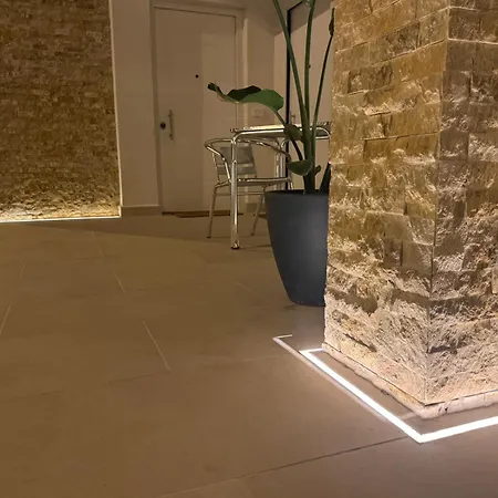 Pensionat Le Dimore Airport Luxury Con Jacuzzi Bari
